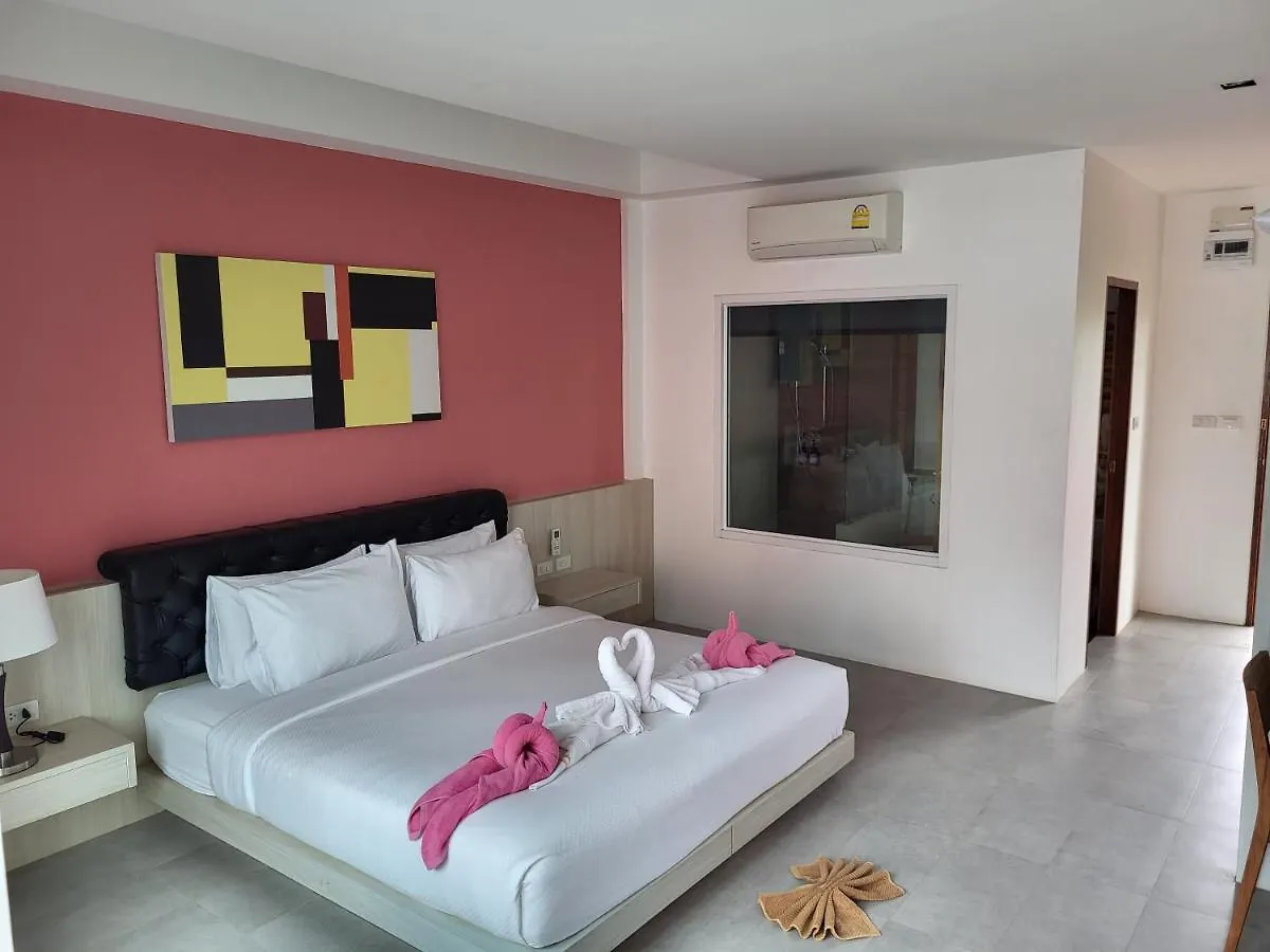 Pinky Hotel by Kanchana Ko Lanta