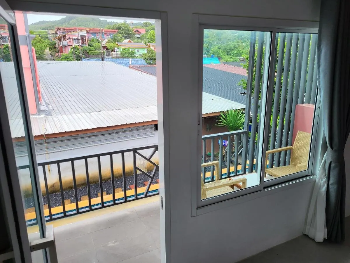 Pinky Hotel by Kanchana Ko Lanta