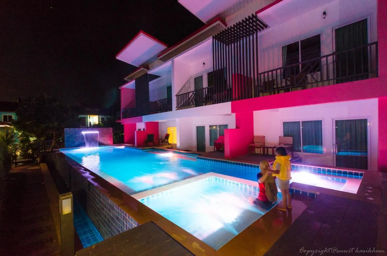 Pinky Hotel by Kanchana Ko Lanta